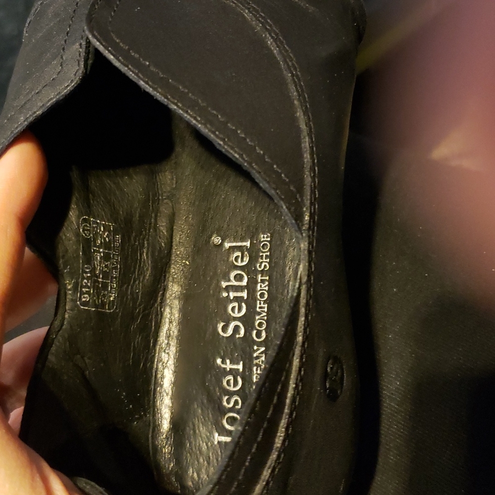 Josef Seibel Ruched front Leather Booties  10.5/41 - Picture 6 of 7
